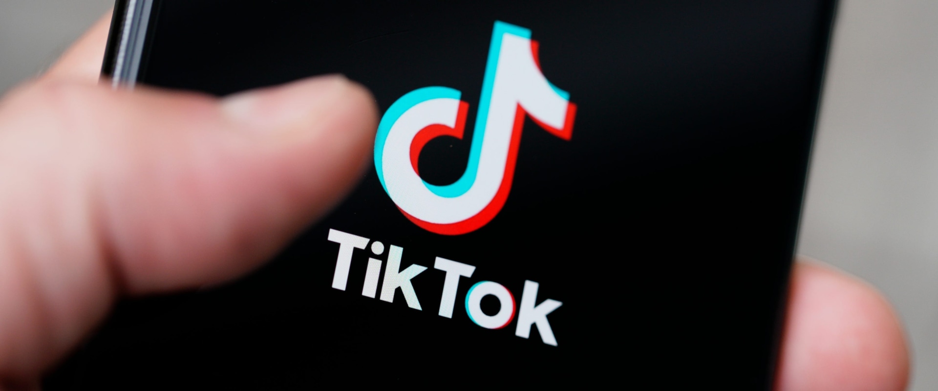 Everything You Need to Know About TikTok Webcams and Video Effects