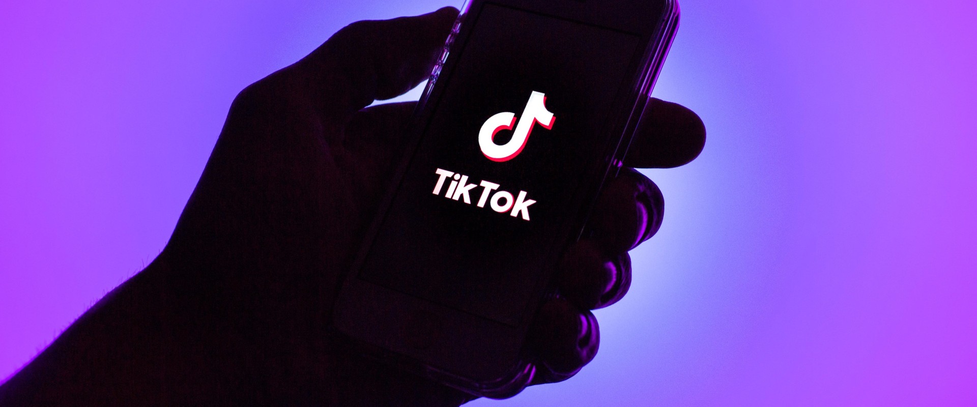 Connecting Your TikTok Webcam to Your Computer